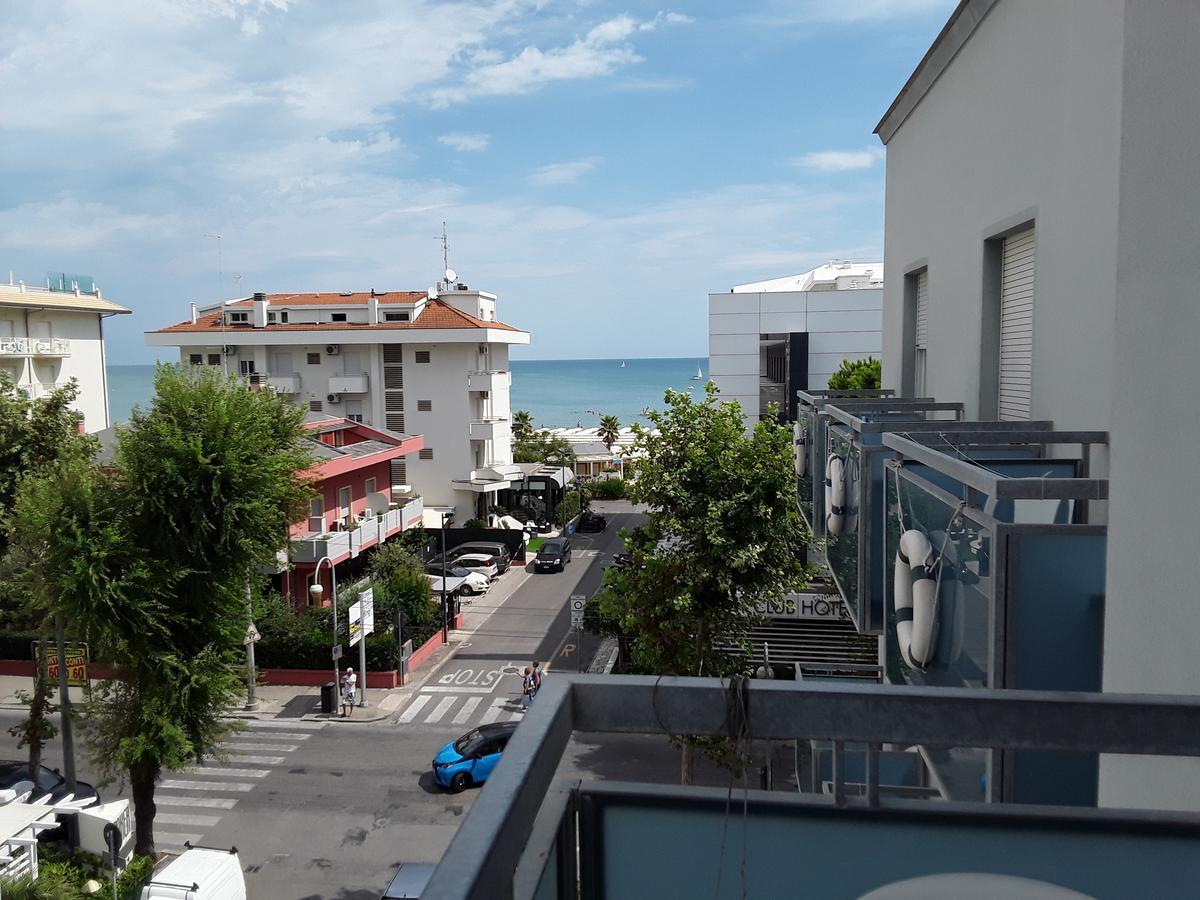 Hotel Le Vele Riccione Exterior foto